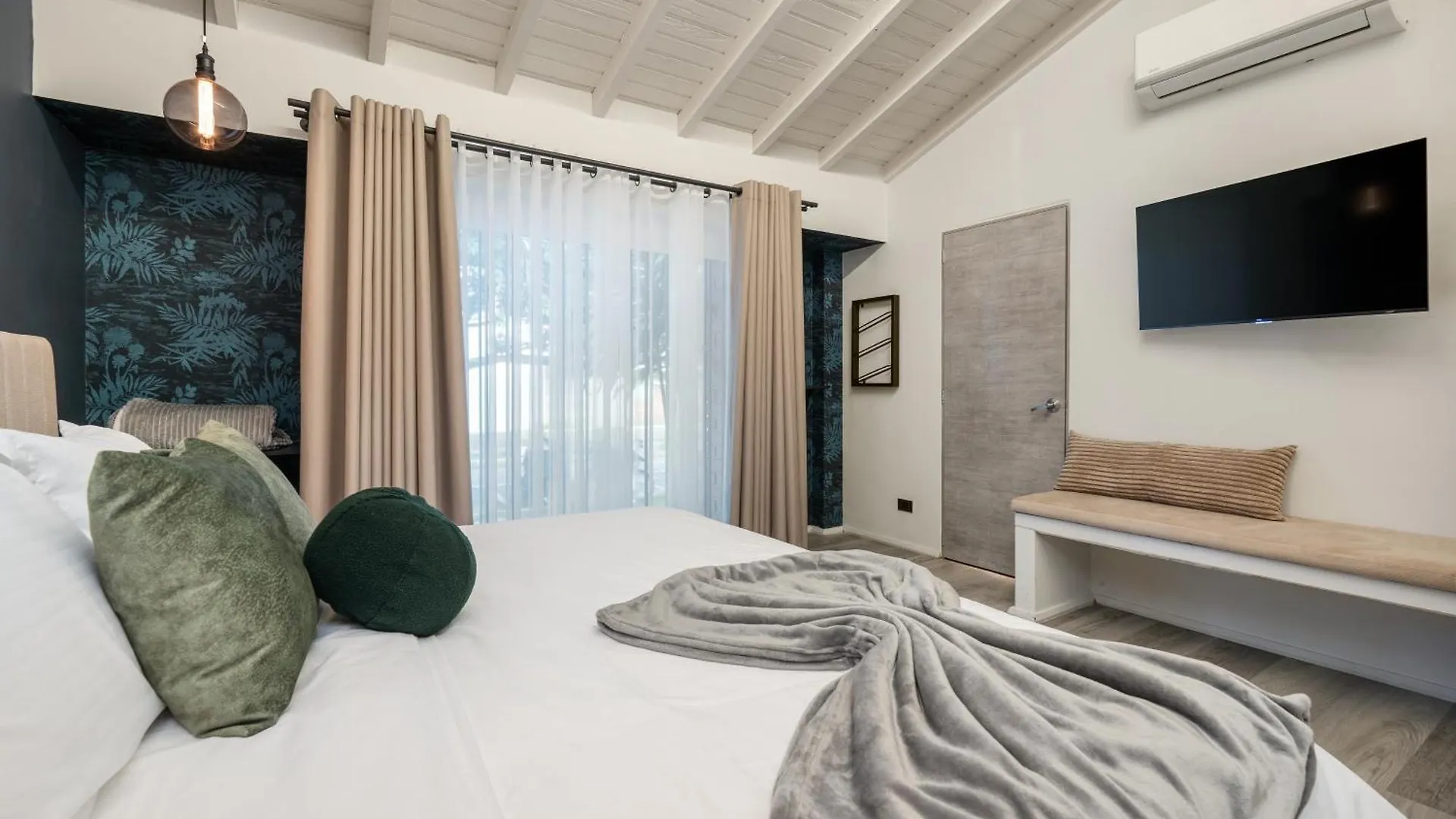 Nago Hometel Medellín Colombia