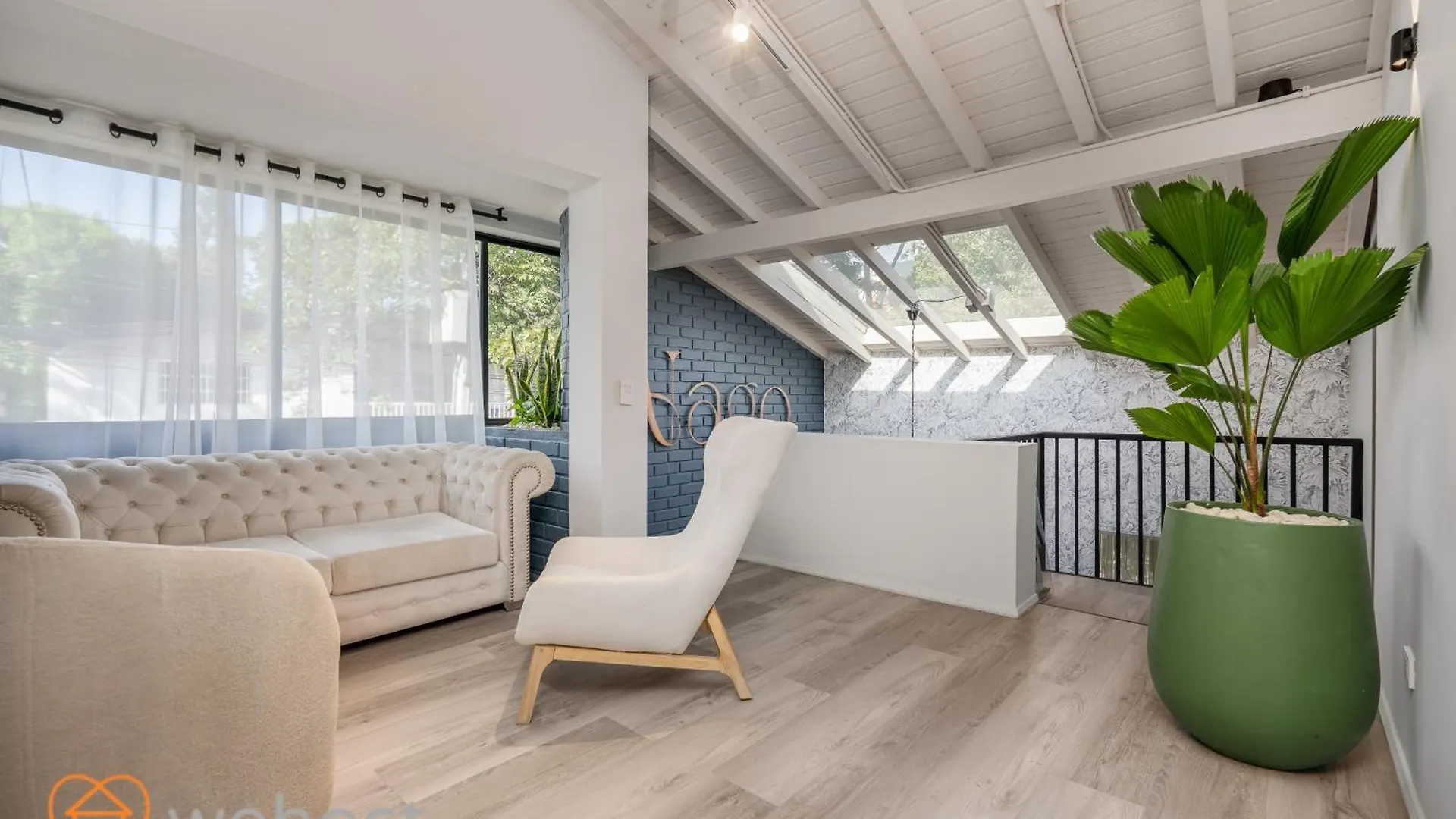 Nago Hometel Medellín